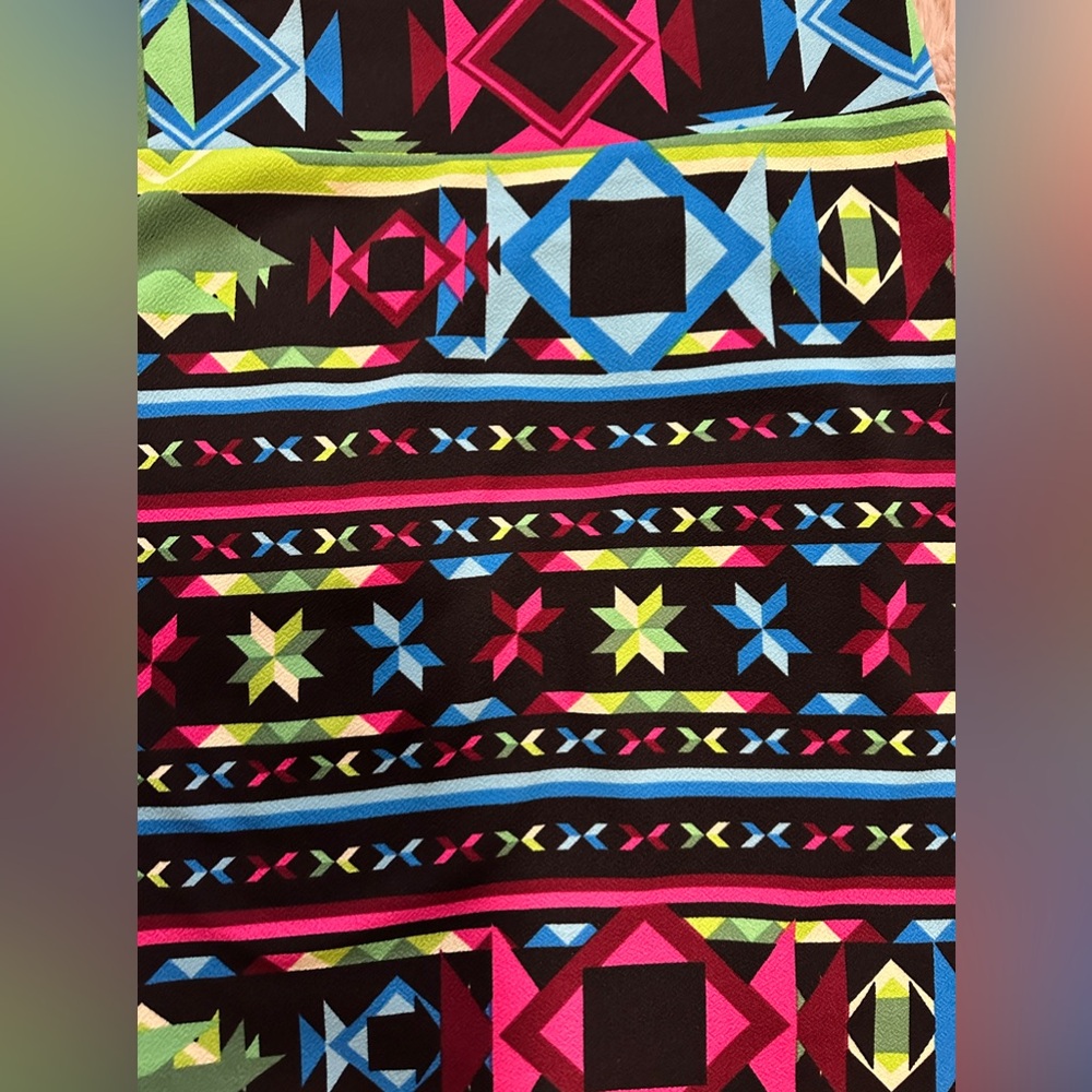 NWT LulaRoe Cassie Pencil Skirt Small - Picture 4 of 4